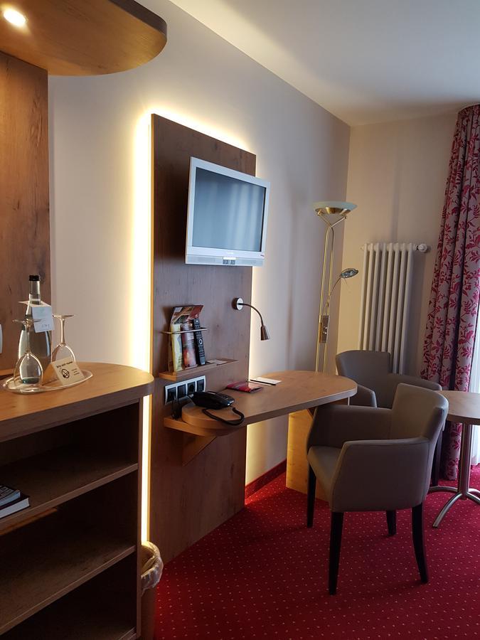 Auszeit Am Park Hotel Bad Durkheim Bagian luar foto